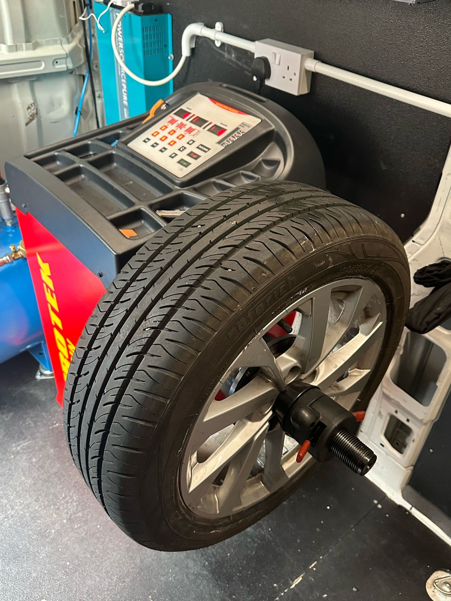 Mobile Wheel Balancing
